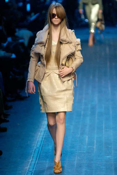 Look 22